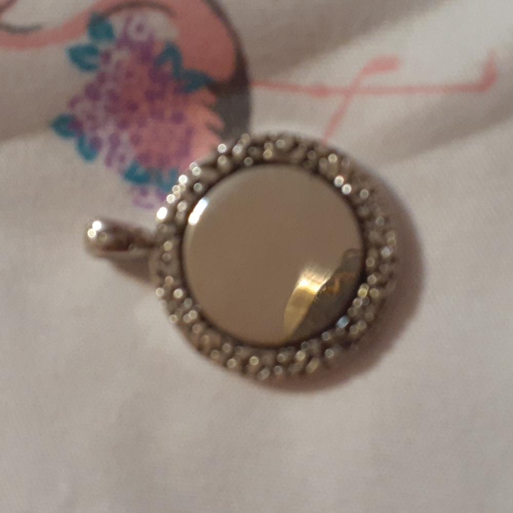 .925 Sterling Silver Pendant
